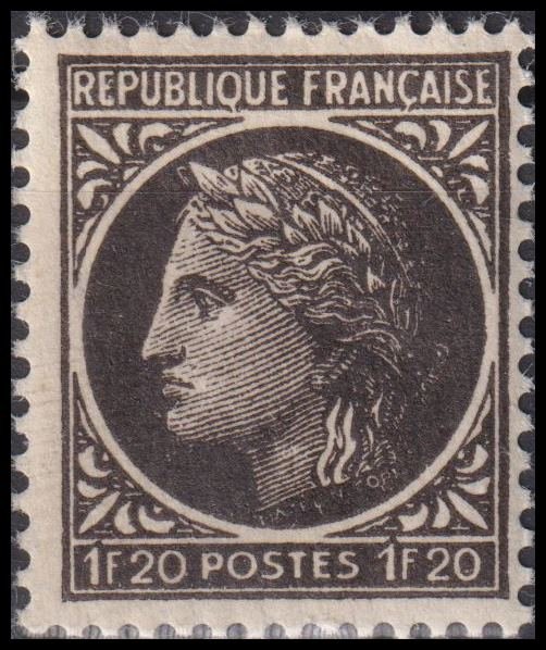 Timbre n°677