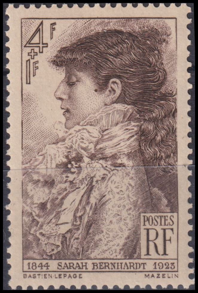 Timbre n°738