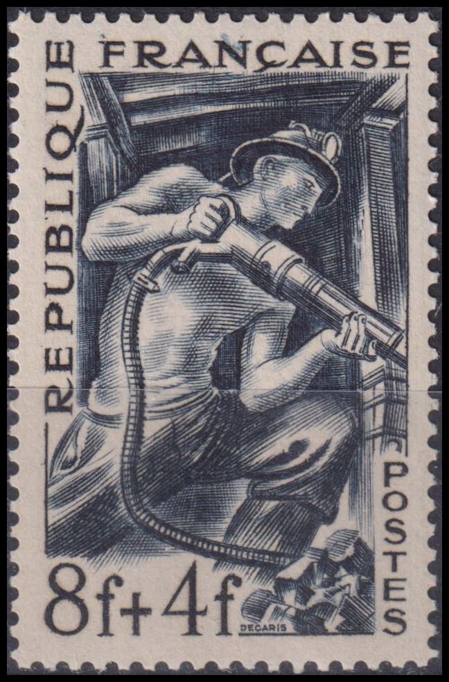Timbre n°825